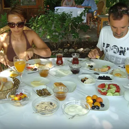 Bellerofon 게스트하우스 Çıralı